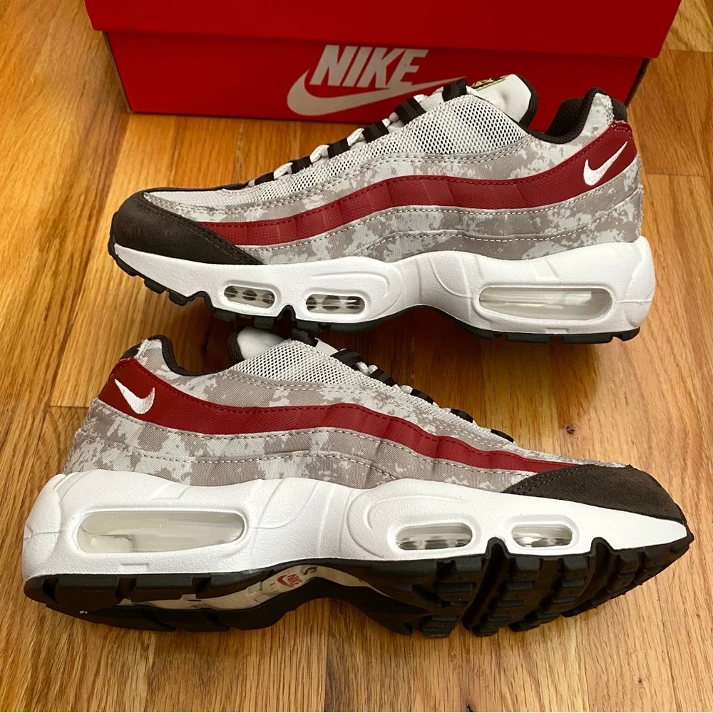 Nike Air Max 95 Women’s Sneakers